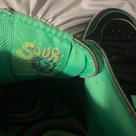 MSCHF GOBSTOMPER SOUR EDITION - Picture 9 of 9